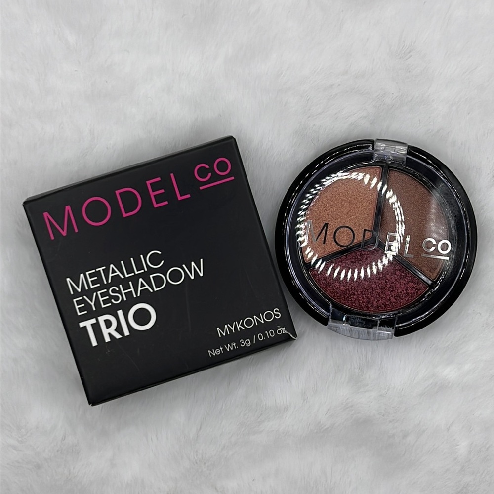 2/$5 OR 5/$8 Model Co Metallic Eyeshadow Trio in Mykonos